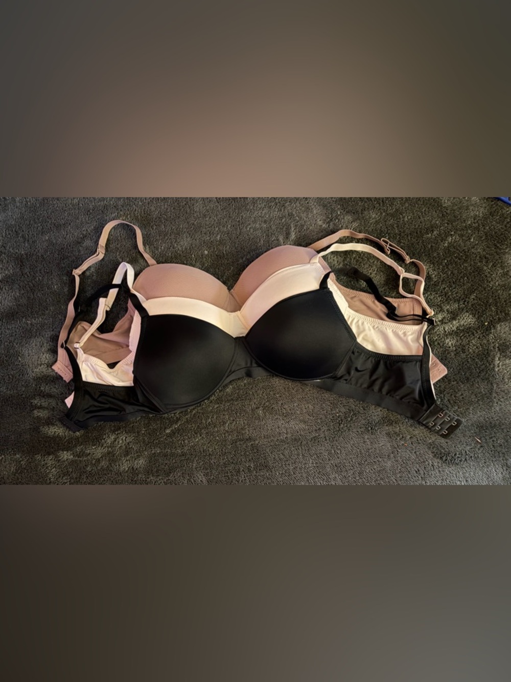 NWOT Tahari Black, Nude & Blush Smooth T-Shirt Bra Set